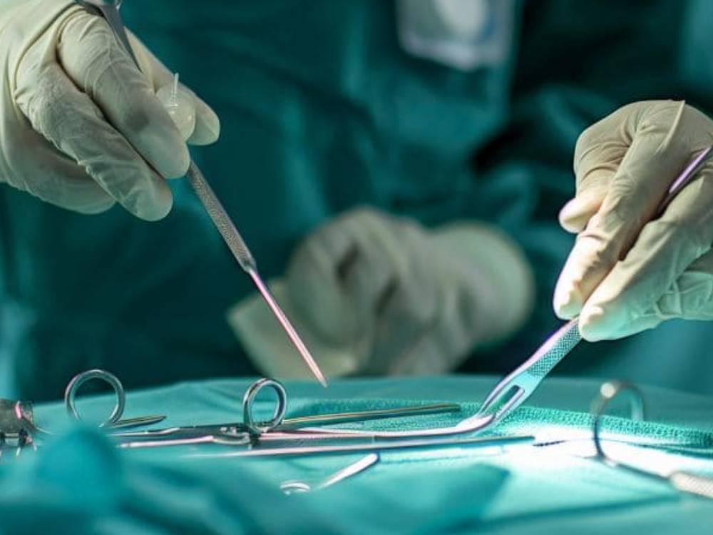 cirujano urologo con buenas referencias en puebla